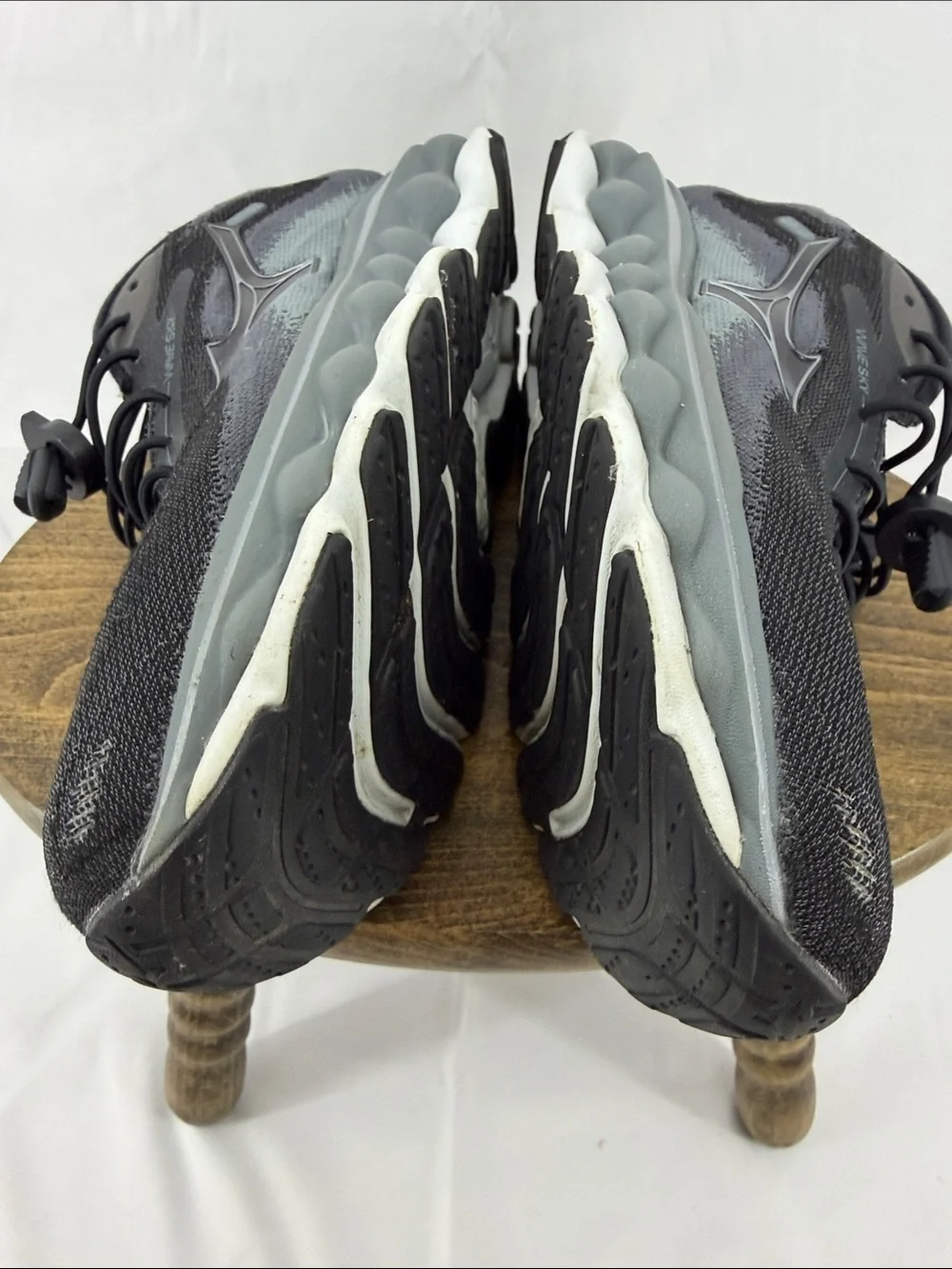 Mizuno Wave Sky 7 Womens Running Shoes w/ Cinch Laces, sz 9